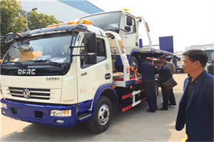 利辛汽车道路救援拖车价格